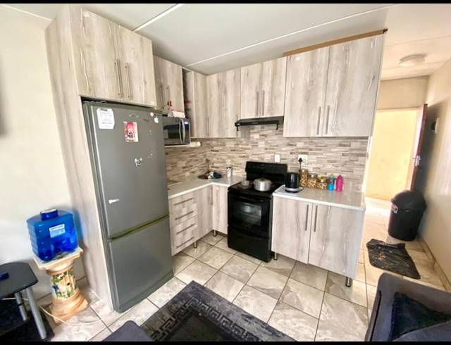 2 BEDROOM APARTMENT FOR SALE IN ELANDSVLEI